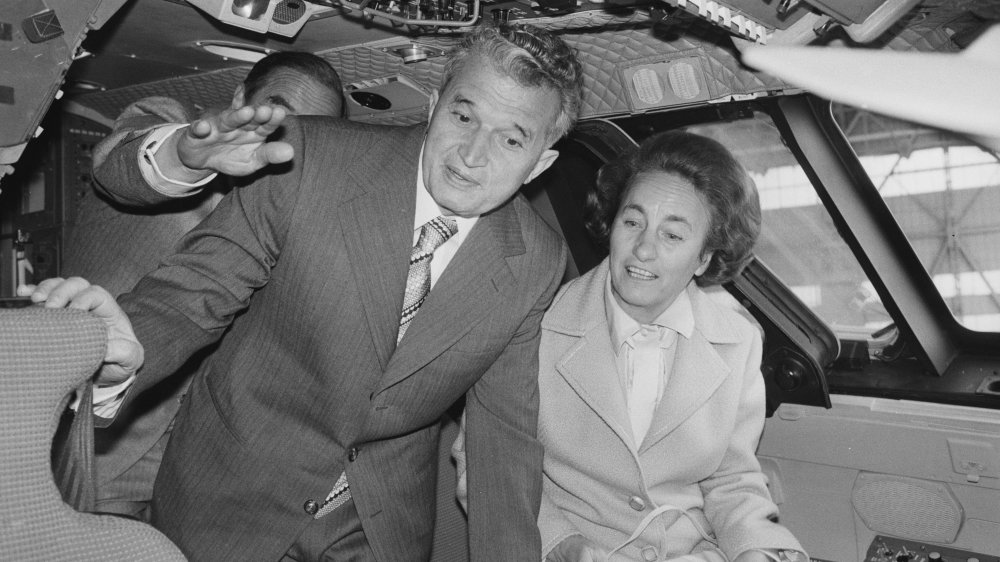Nicolae Ceausescu and his wife in cockpit