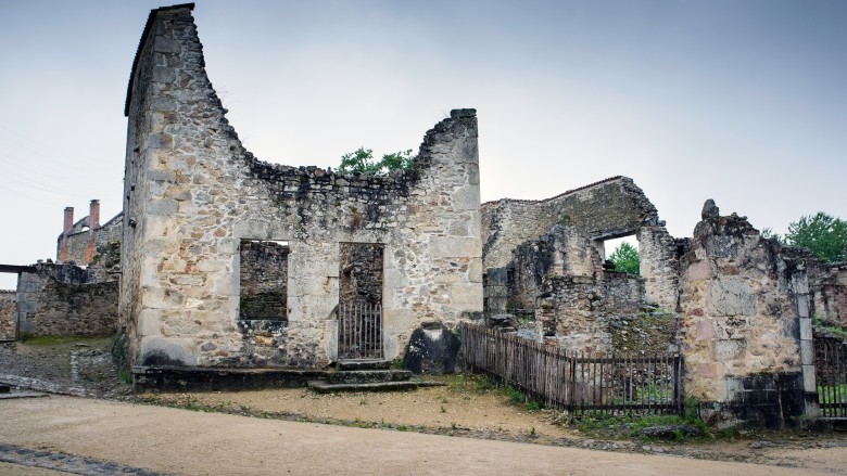 fire destroyed building