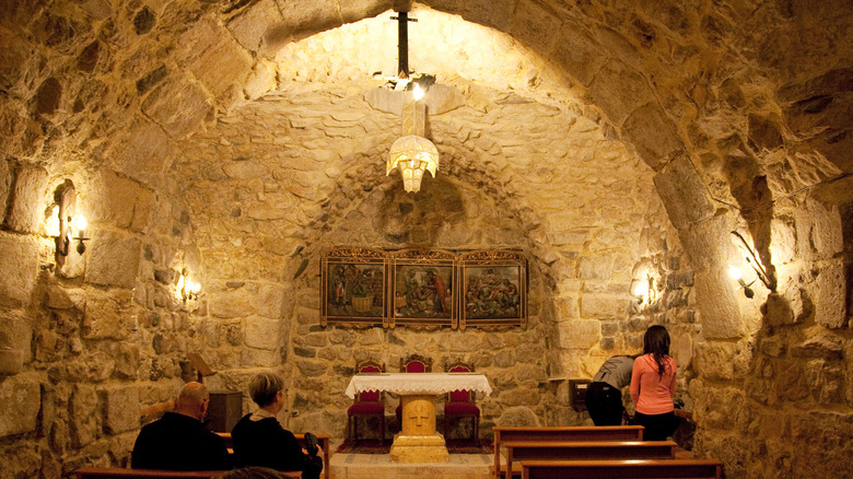 Church of St ananias damascus stone walls pews alter chairs