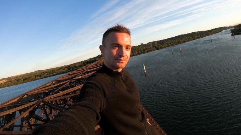 Remi Lucidi taking a selfie