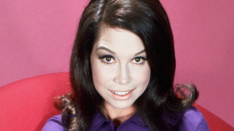 Mary Tyler Moore purple 1970s