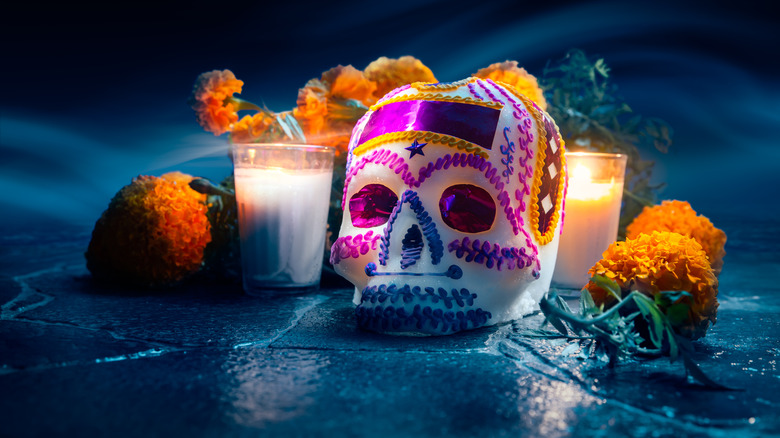 mexican day of the dead paraphernalia