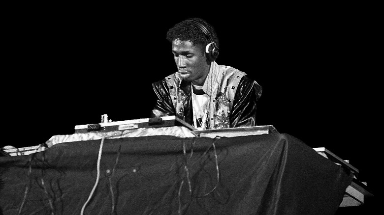 Grandmaster Flash performing
