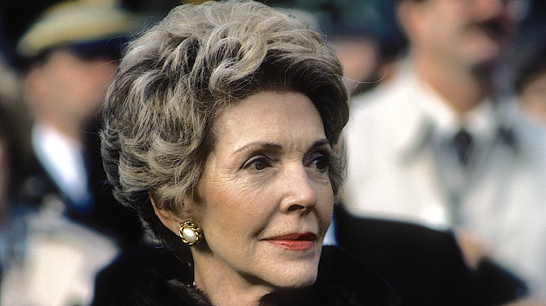 Nancy Reagan looking to side