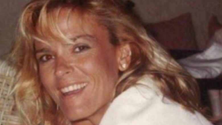 Nicole Brown Simpson smiling