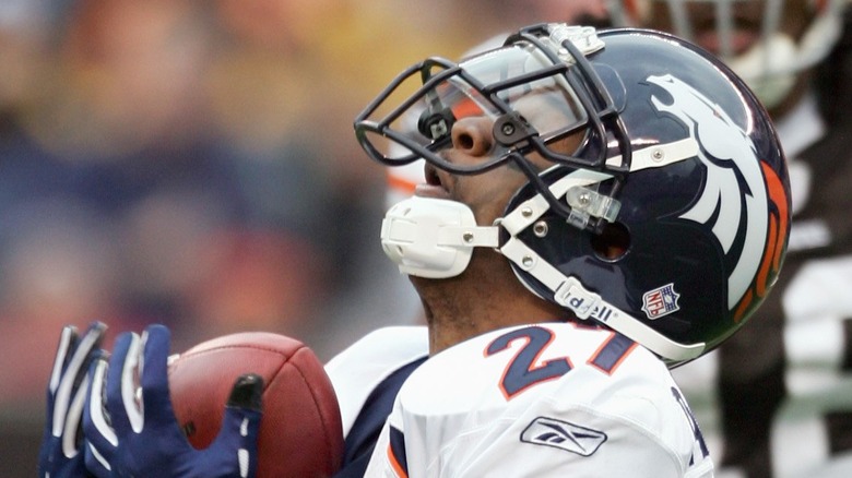 Darrent WIlliams catching punt