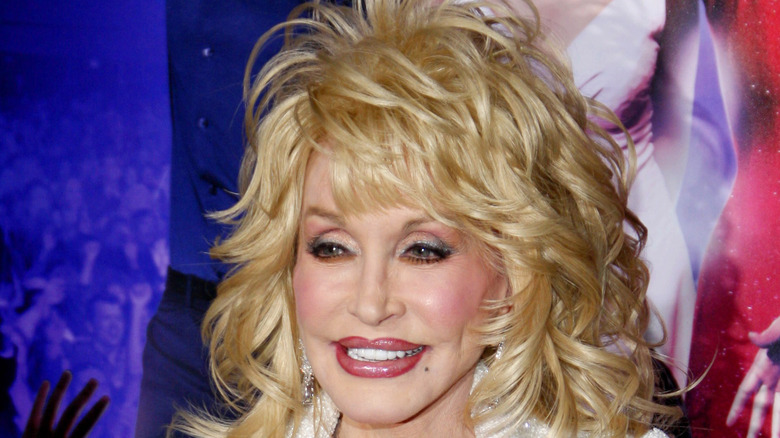 Dolly Parton smiling at event