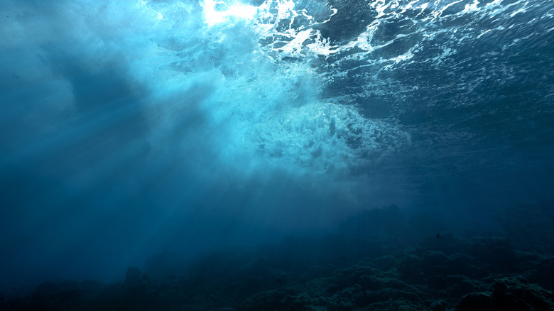 Light beams in Atlantic Ocean