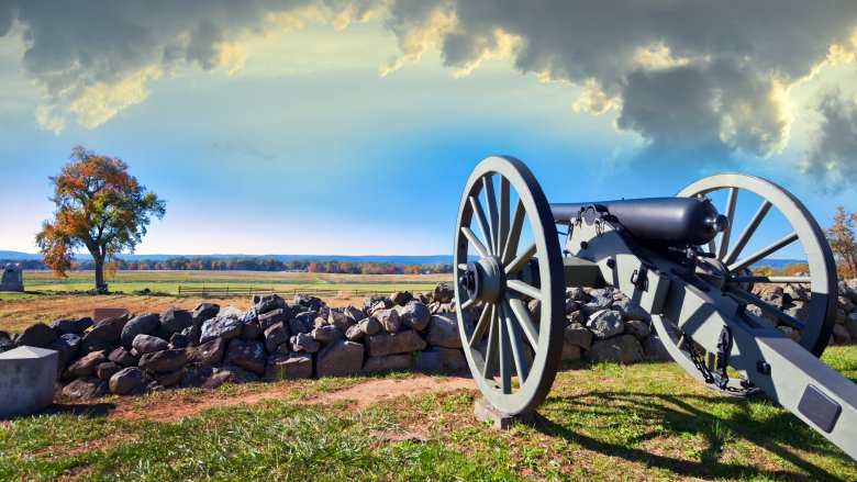 Civil war cannon