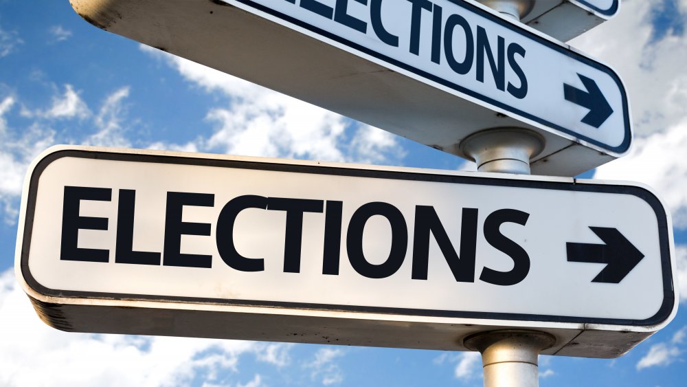 Elections traffic sign
