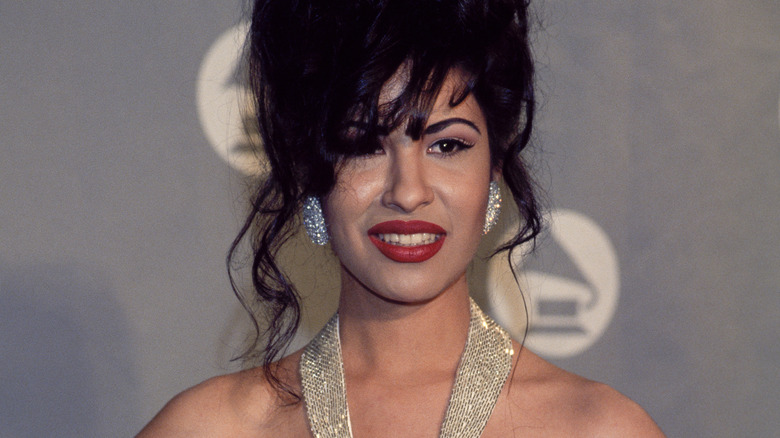 Selena Quintanilla posing