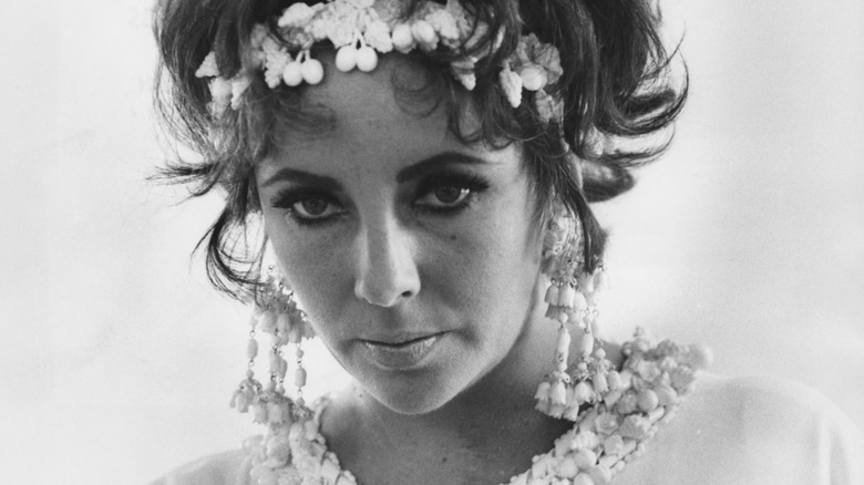 Elizabeth Taylor in a black and white photo in the 1960s