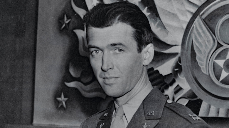 Jimmy Stewart looking into camera wearing army uniform