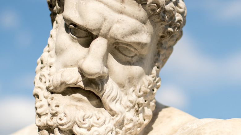 statue of heracles