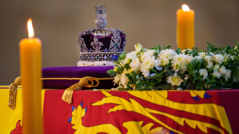 Queen Elizabeth's coffin