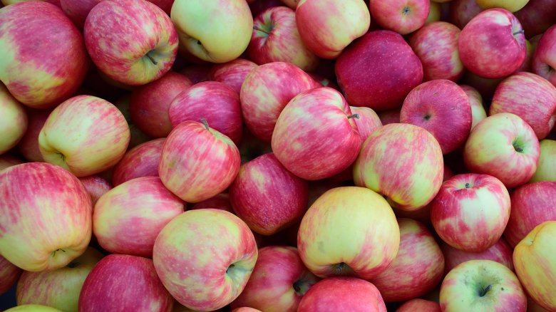 Apples
