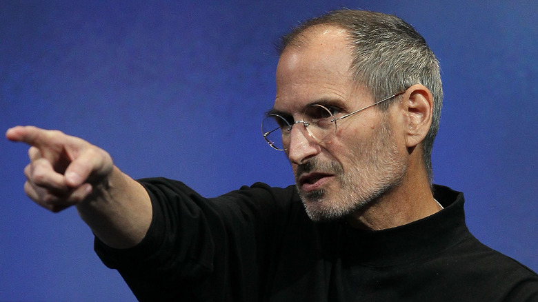 Steve Jobs pointing 