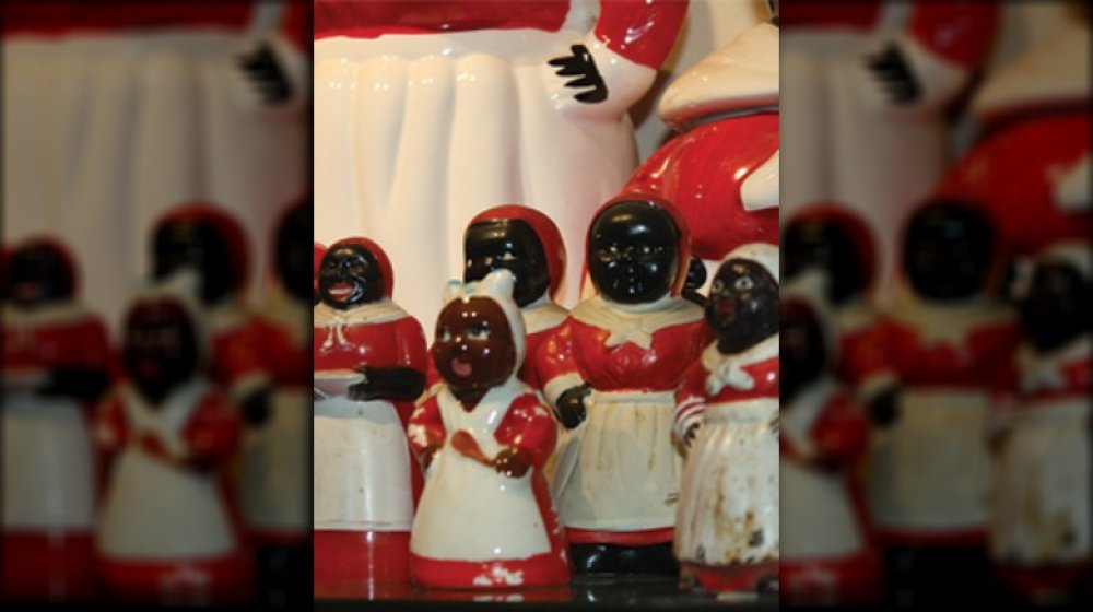 Mammy figurines