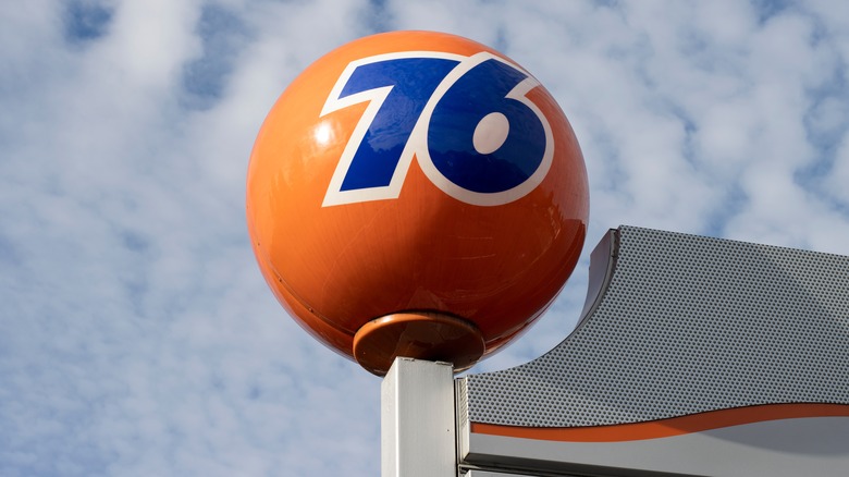 76 gas station 