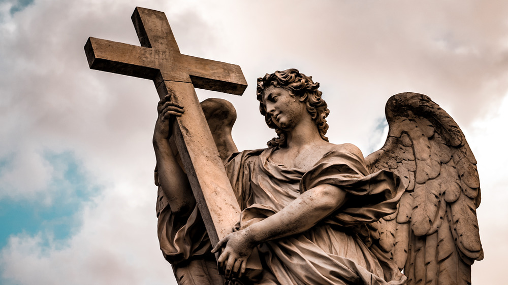 Angelic statuary