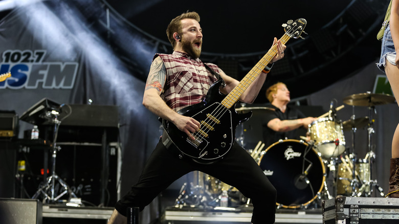 jeremy davis playing bass