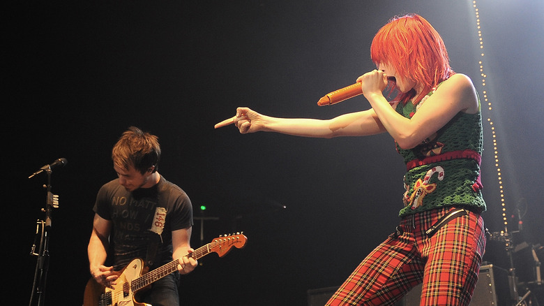 josh farro hayley williams performing