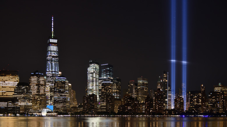 9/11 memorial light tribute NYC
