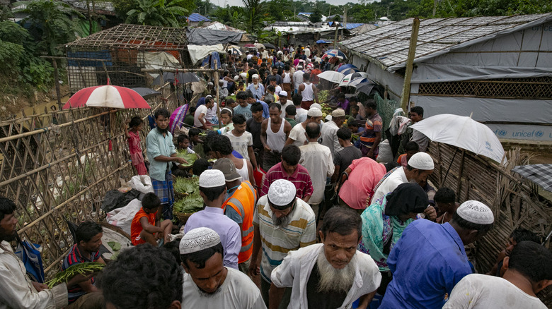  Dhaka street scene