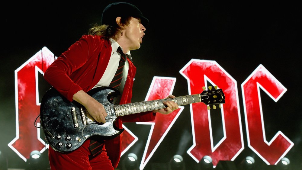 Angus Young, 2015