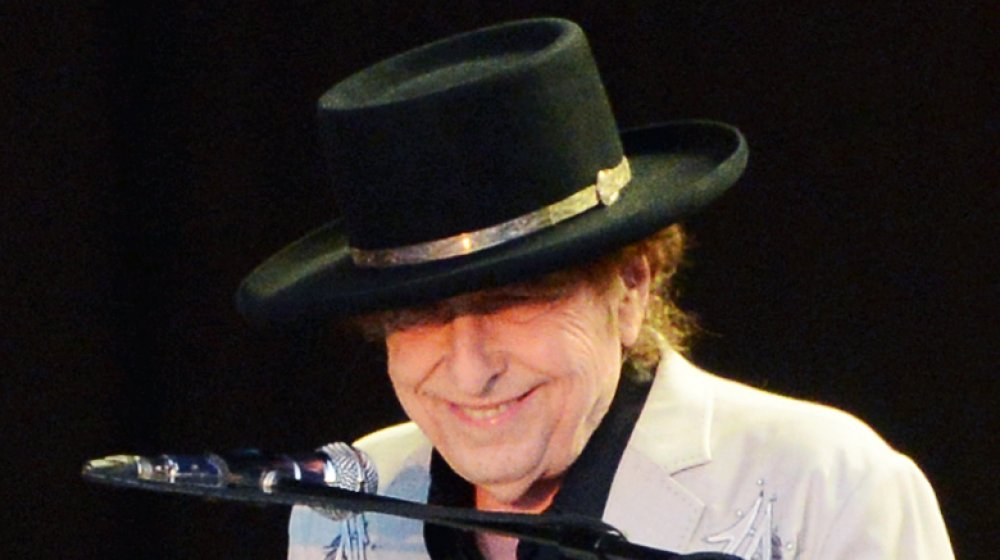 Here's How Much Bob Dylan Is Really Worth