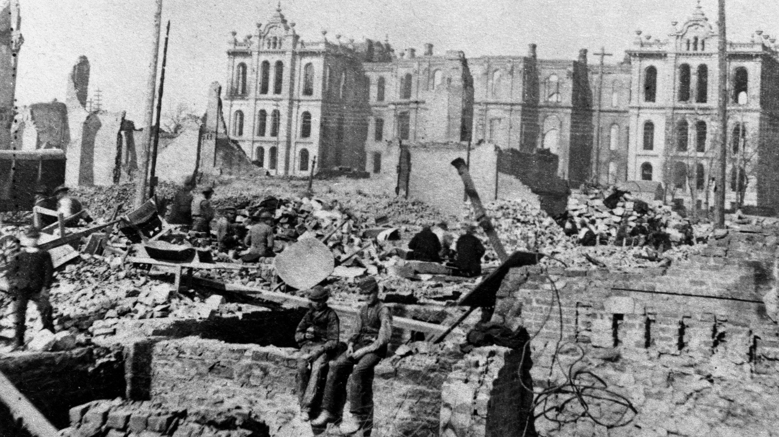 Here's How The Great Chicago Fire Really Started