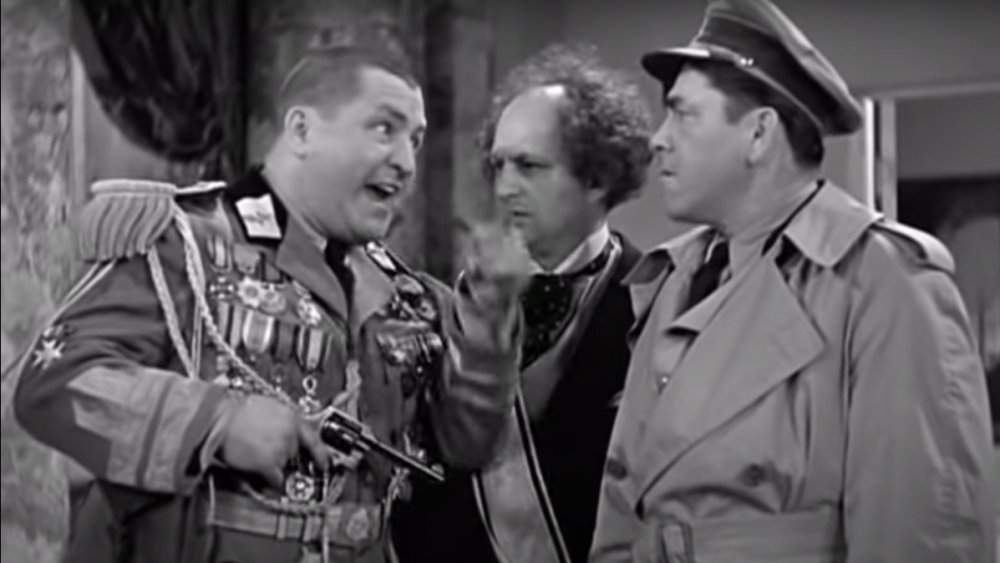Who gave Curly a gun?