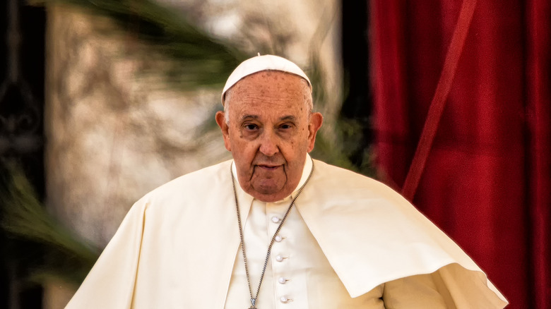 pope francis looking directly ahead