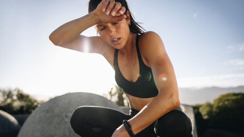 runner suffering in the heat 