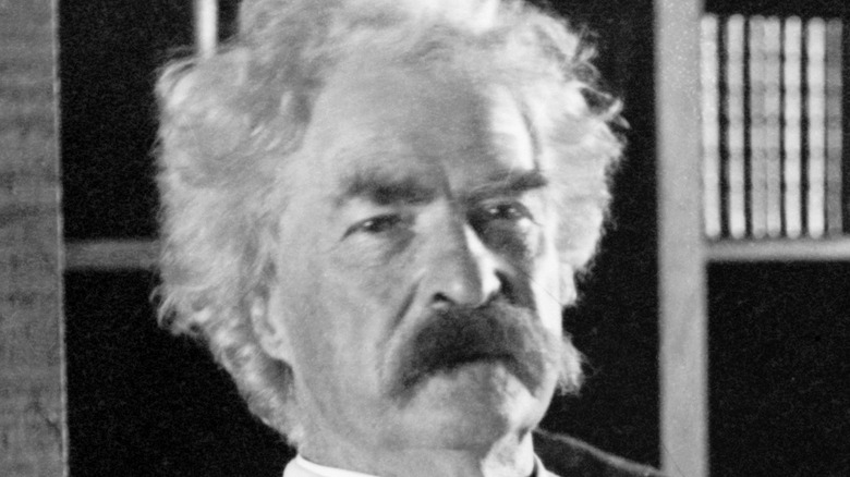 Mark Twain close-up photo