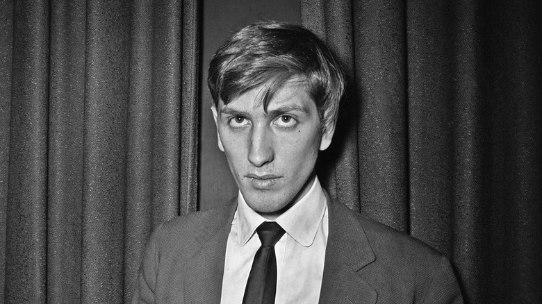 bobby fischer in suit