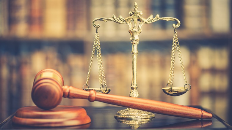 scales justice gavel