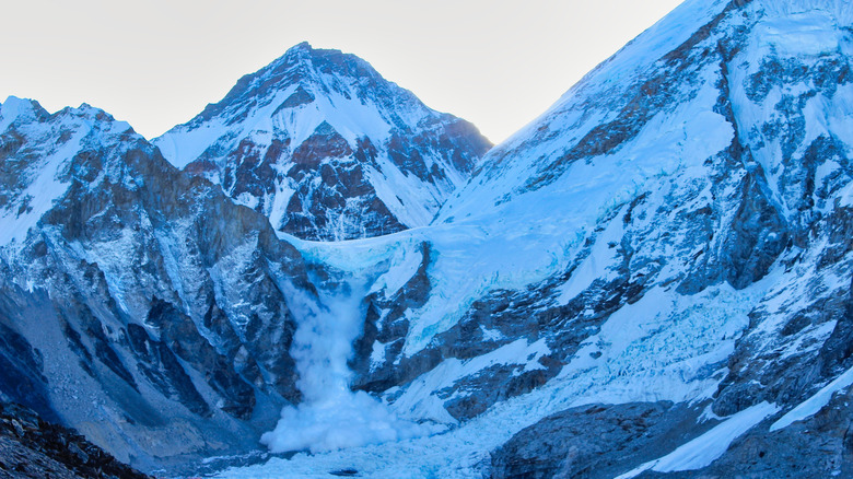 avalanche in lho la pass near everest base camp