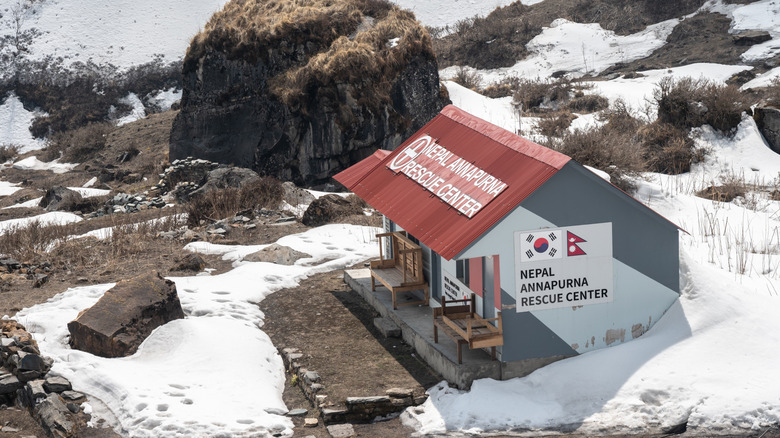 base camp clinic annapurna