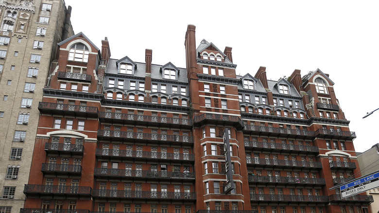 Hotel Chelsea exterior