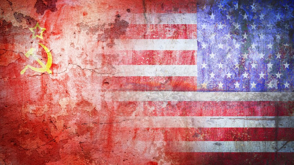 A rendition of the Cold War, depicting the flags of the USSR and the USA