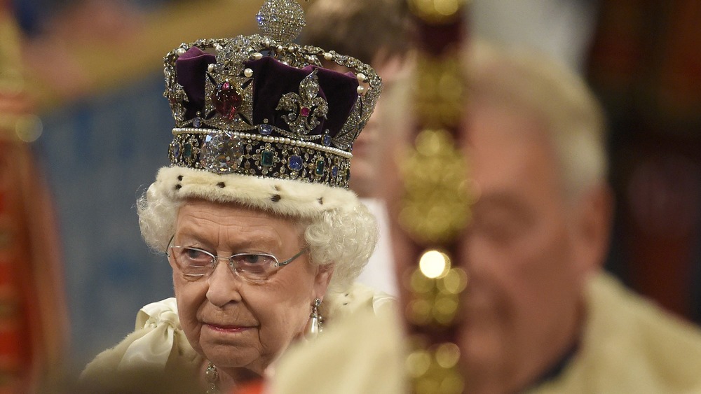 Elizabeth II, Imperial State Crown