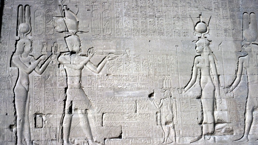 Cleopatra Isis
