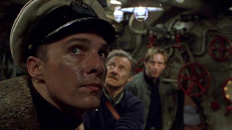 Matthew McConaughey, Harvey Keitel, and Tim Roth in a submarine in "U-571"