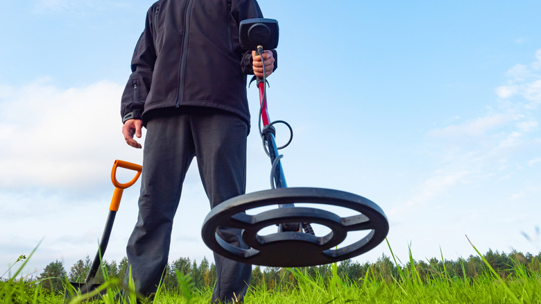 Metal detecting
