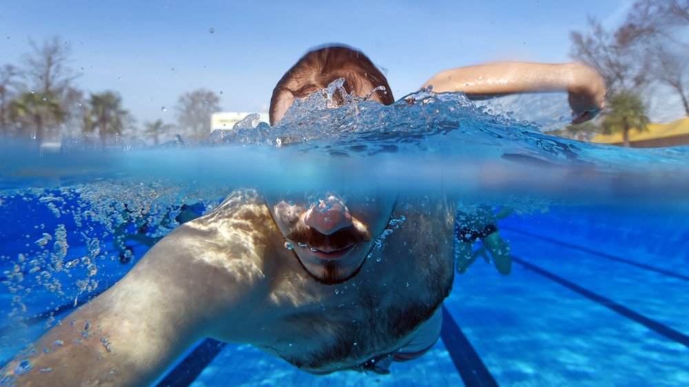 Public pool