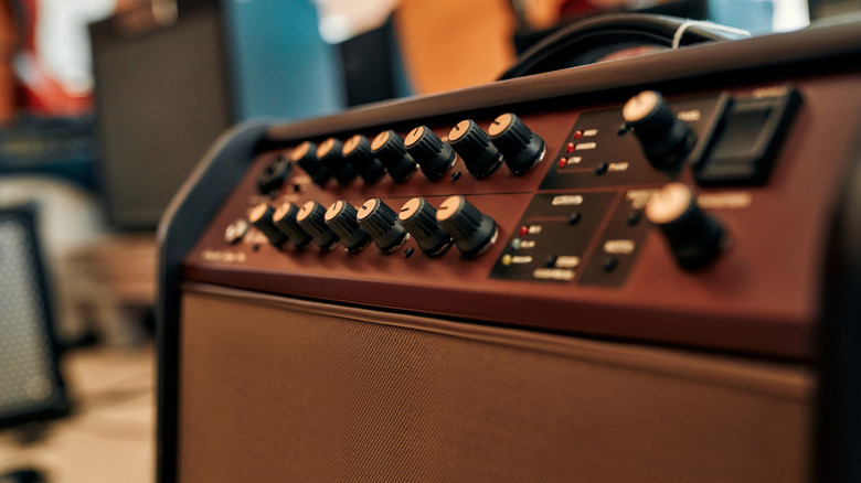 Amp controls close-up