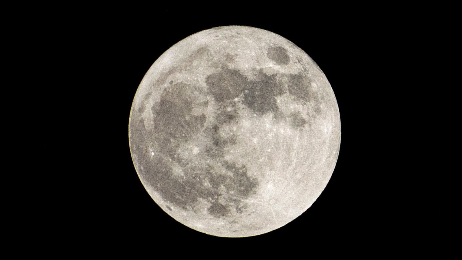 how-long-does-a-day-on-the-moon-really-last