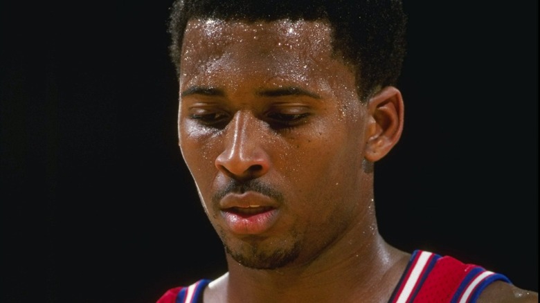 Lorenzen Wright looks down