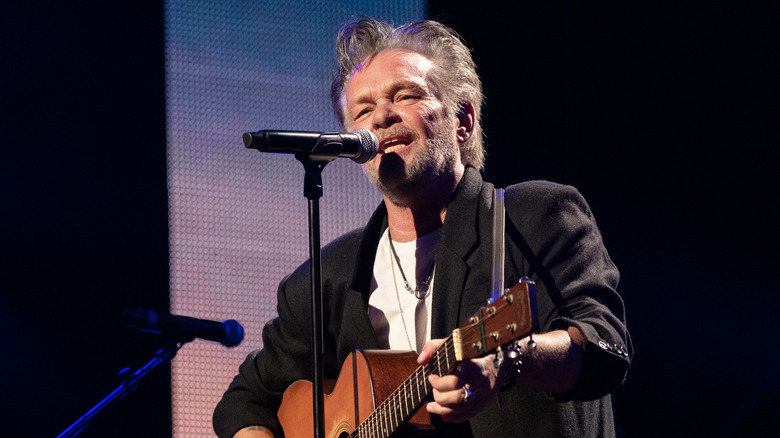 john mellencamp performing in connecticut